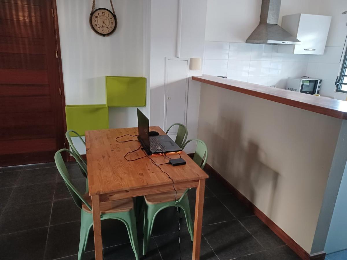 Hibiscus Standing- Appartement Cosy- 2 Chambres Climatisees- Cuisine Equipee- Wifi-Terrasse 卡宴 外观 照片