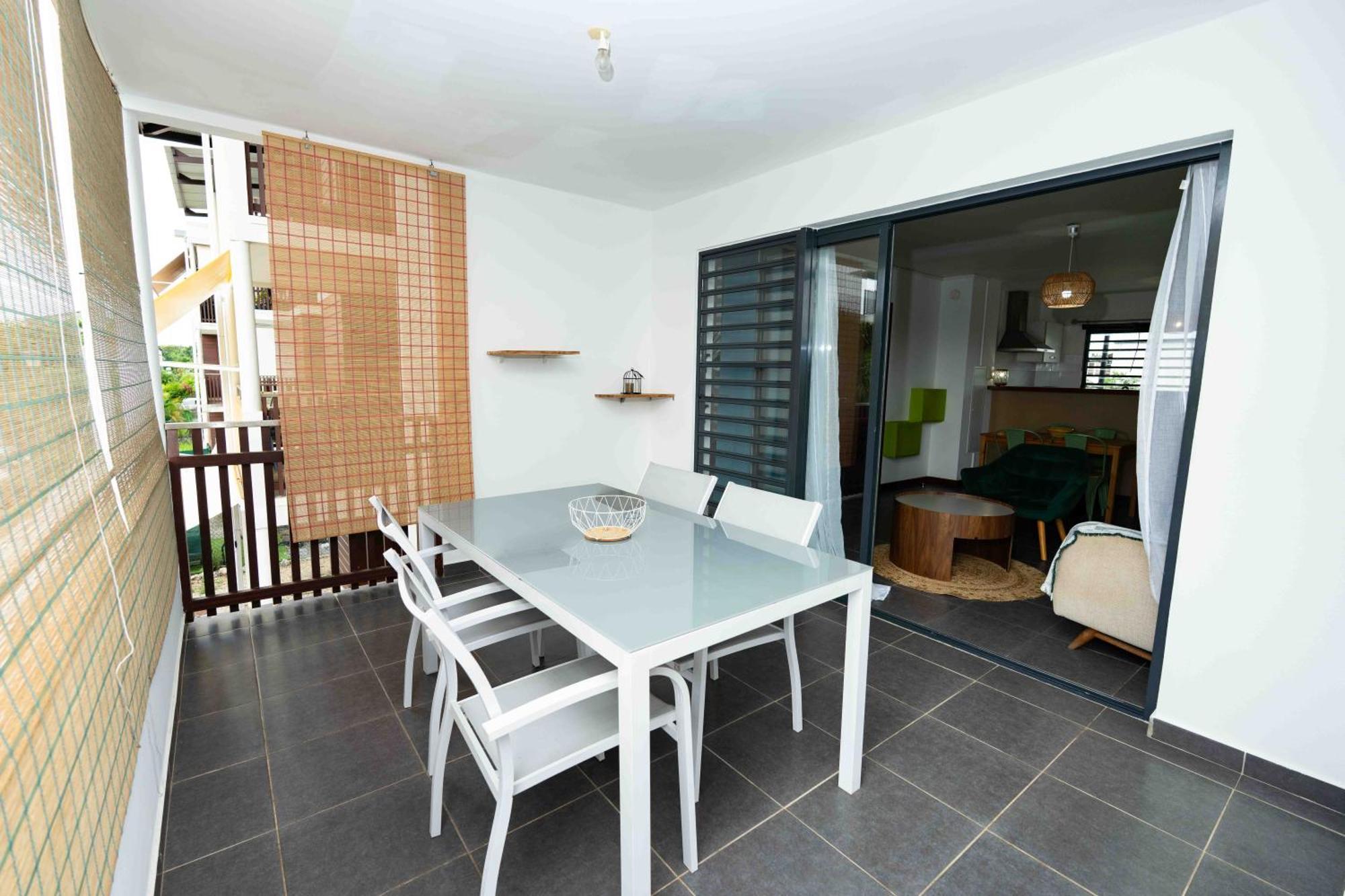 Hibiscus Standing- Appartement Cosy- 2 Chambres Climatisees- Cuisine Equipee- Wifi-Terrasse 卡宴 外观 照片